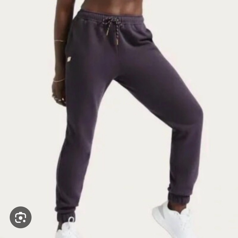 Peloton Women’s Heavyweight Purple Joggers Size Small